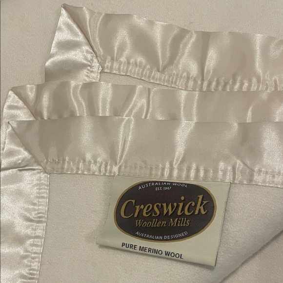 Creswick Woollen Mills Pure Australian Merino Wool Blanket – size 94” x 94” ✨ - Picture 5 of 6